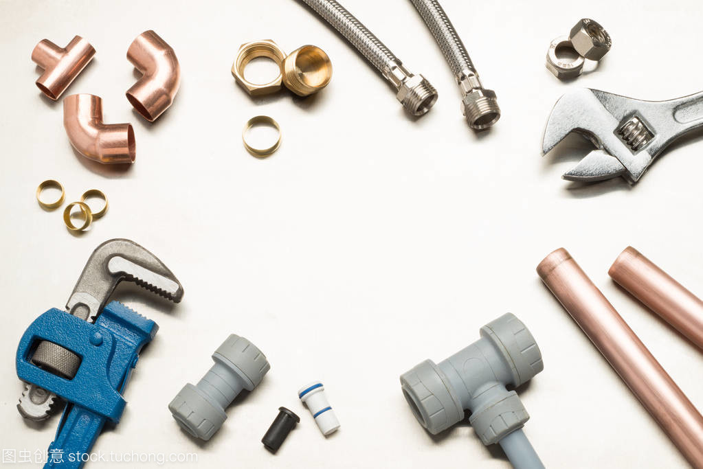 管道工工具与温泉水暖材料的选择指南